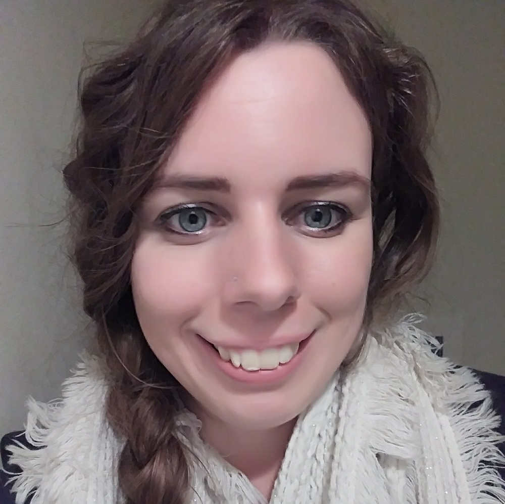 Meet your Posher, Aly